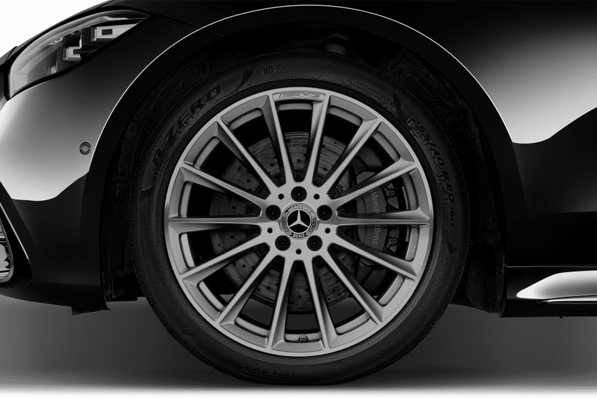 Radkappe oder Felge eines Mercedes S-Klasse Plug-in-Hybrid