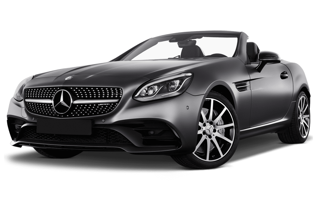 Tiefe, schräge Heckansicht eines Mercedes SLC, freigestellt