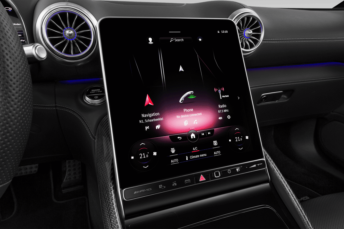 Mittelkonsole eines Mercedes AMG SL Roadster