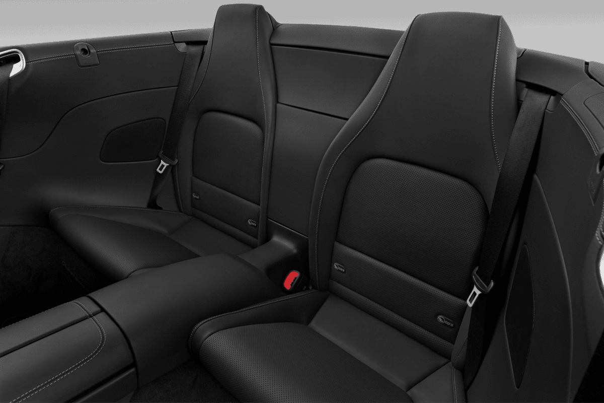 Rücksitzbank eines Mercedes AMG SL Roadster