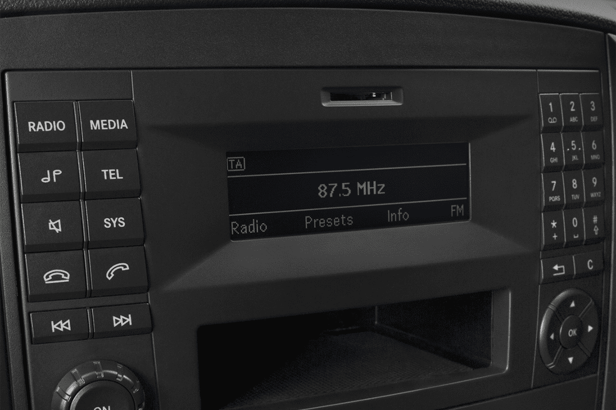 Audiosystem eines Mercedes Vito Kastenwagen