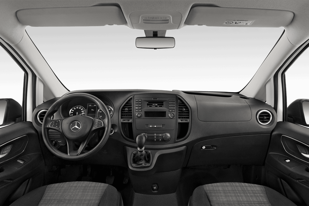 Armaturenbrett eines Mercedes Vito Kastenwagen