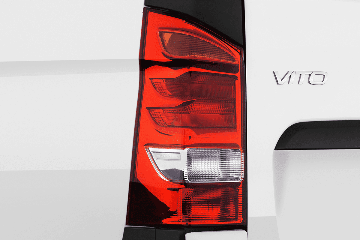 Heckleuchten eines Mercedes Vito Kastenwagen
