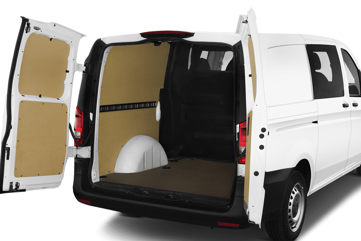 Kofferraum eines Mercedes Vito Kastenwagen