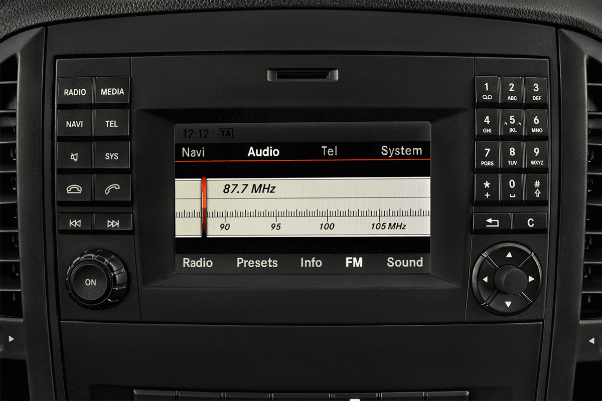Audiosystem eines Mercedes Vito Mixto