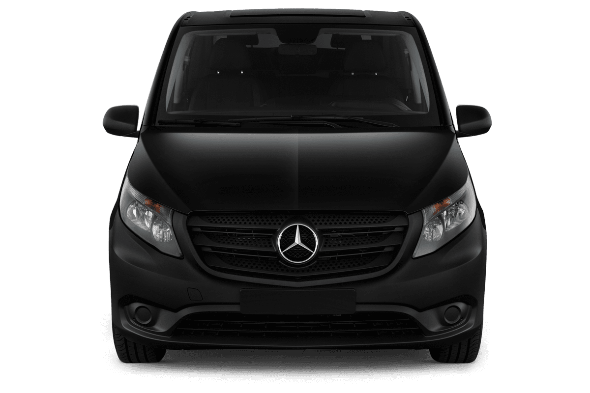Frontansicht eines Mercedes Vito Mixto, freigestellt