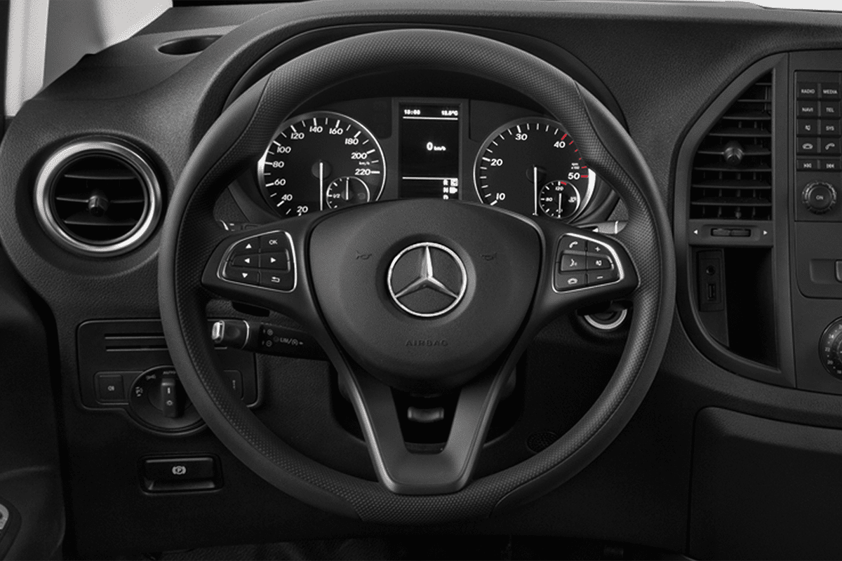 Lenkrad eines Mercedes Vito Mixto
