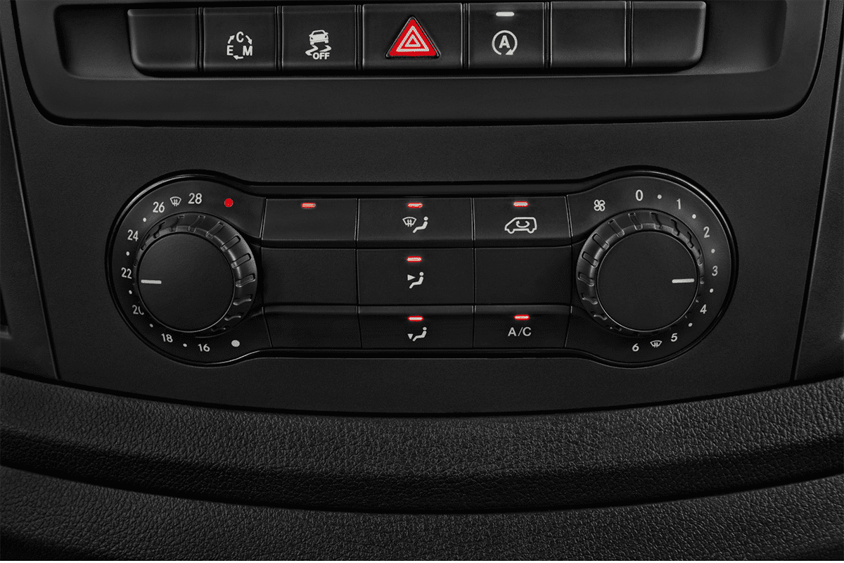 Klimasteuerung eines Mercedes Vito Mixto