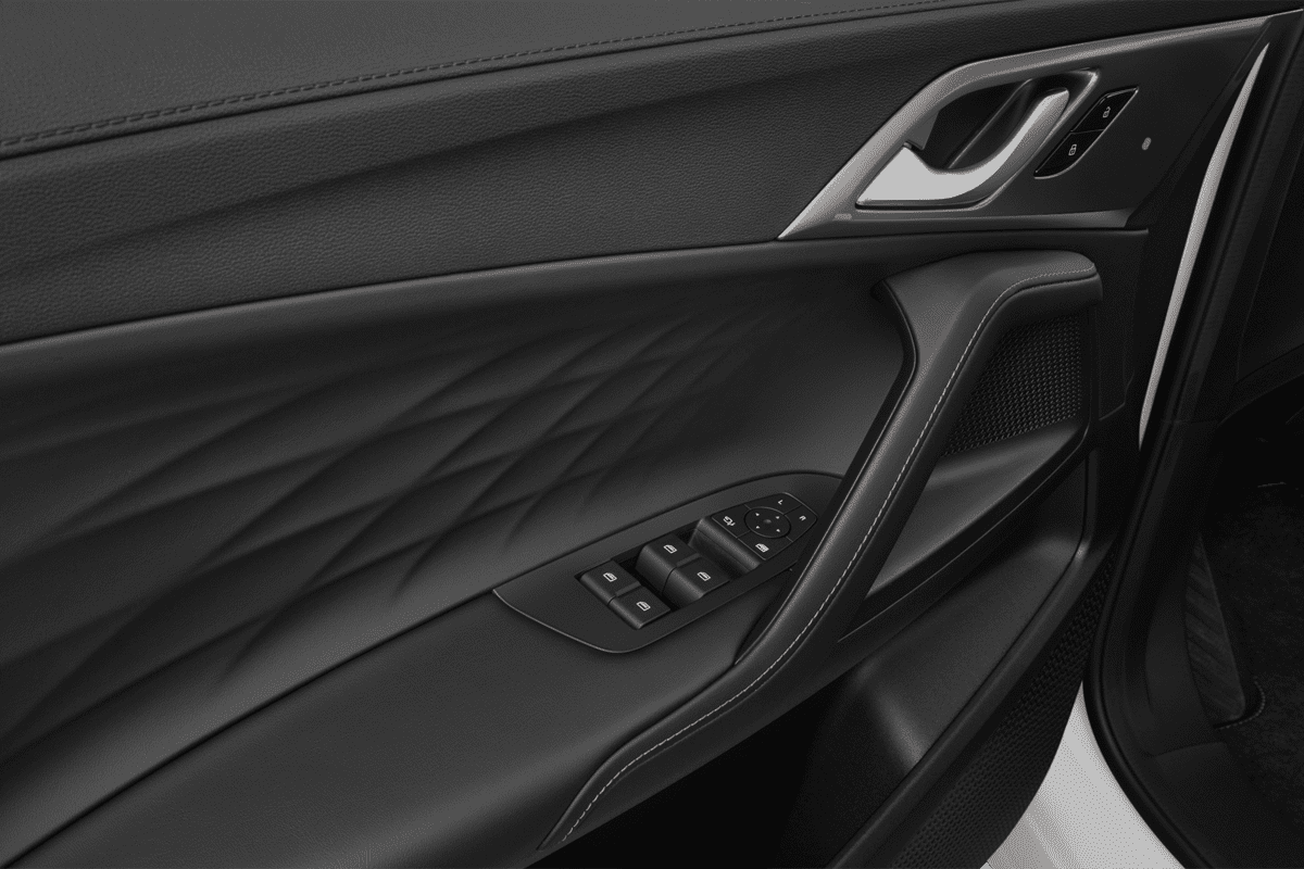 Türsteuerung eines MG EHS Plug-in-Hybrid