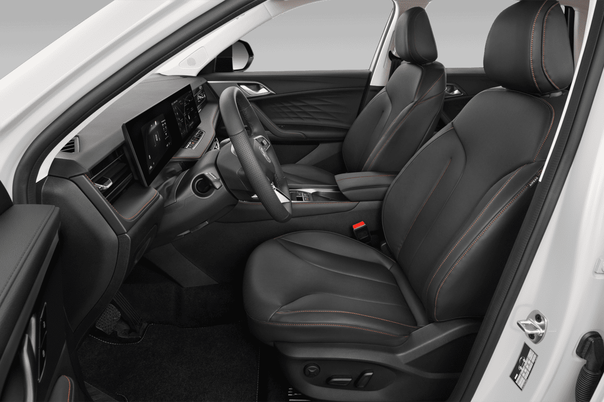 Vordersitze eines MG EHS Plug-in-Hybrid