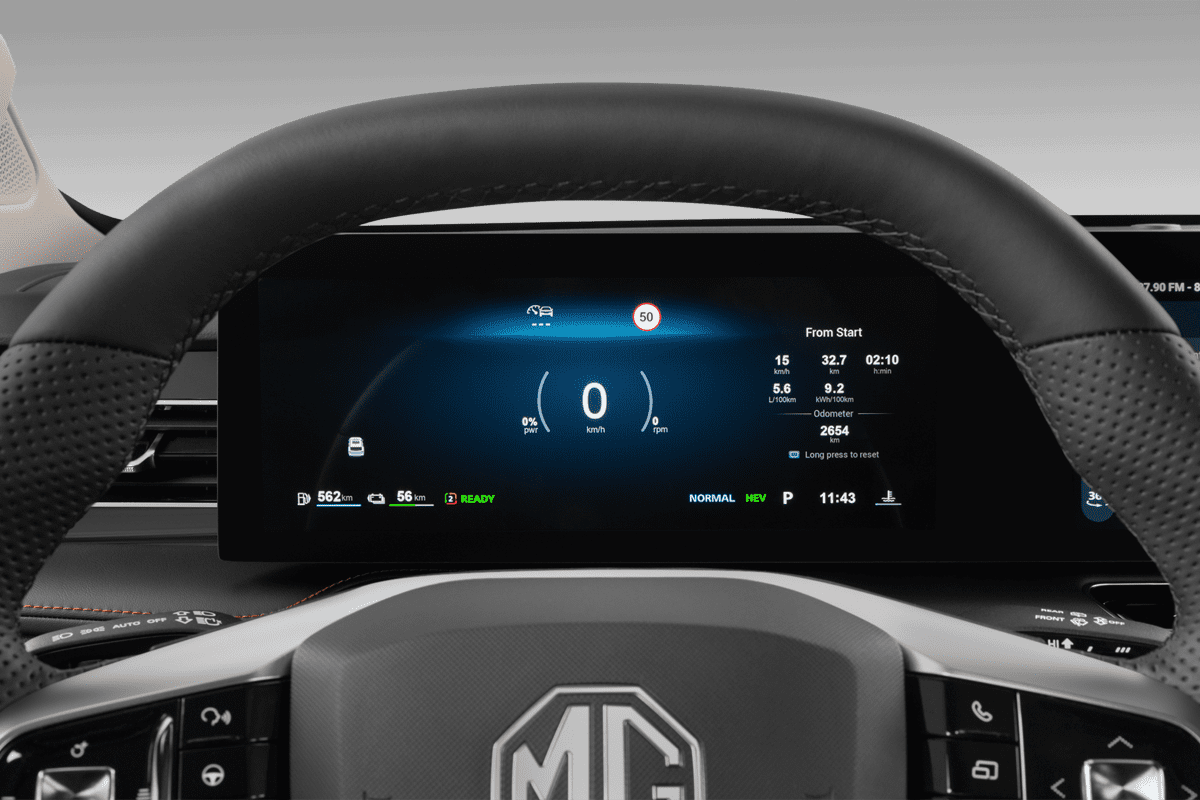Kombiinstrument eines MG EHS Plug-in-Hybrid