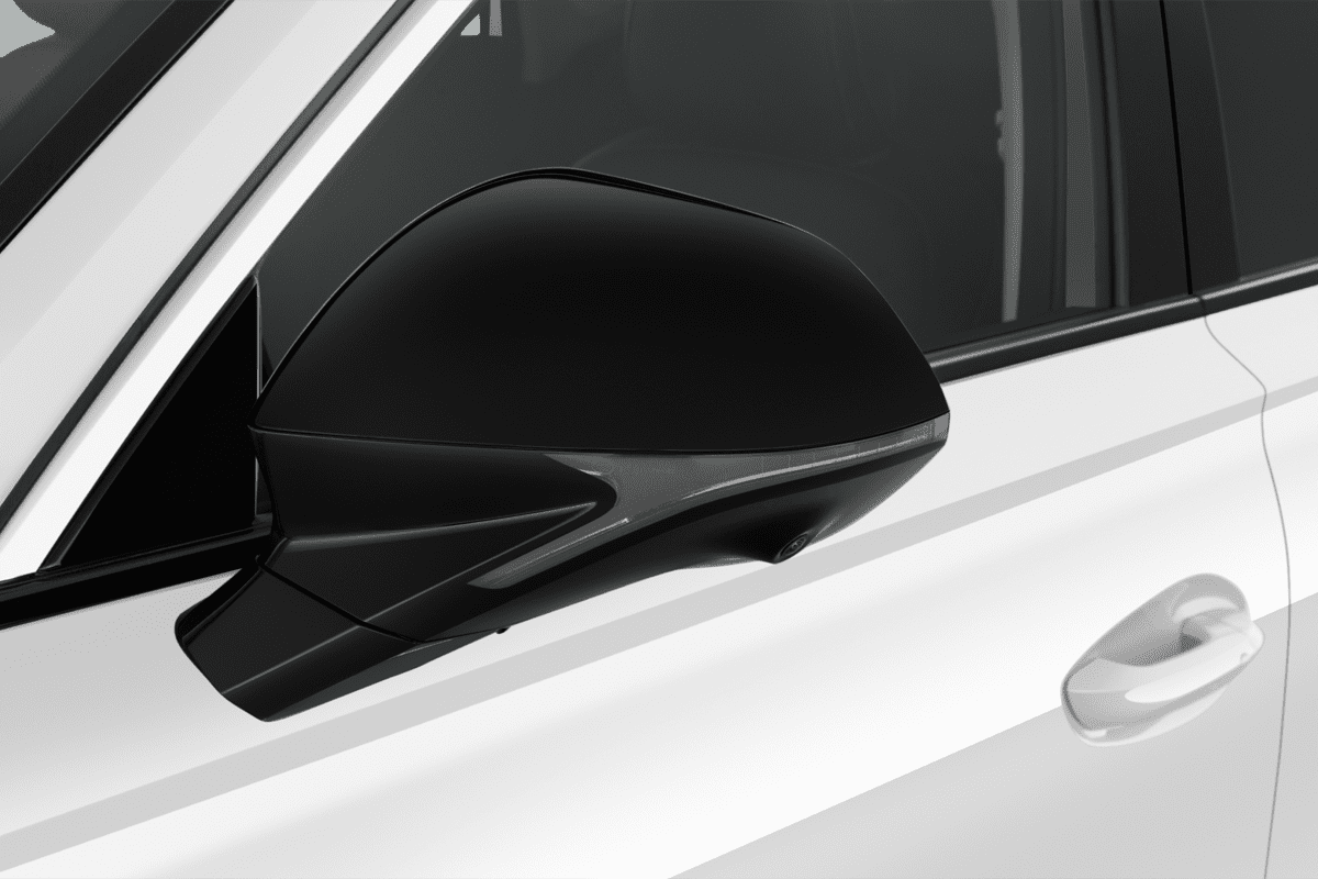 Rückspiegel eines MG EHS Plug-in-Hybrid