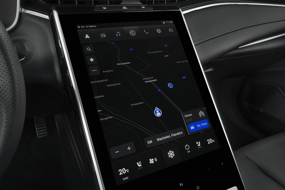 Mittelkonsole eines MG Marvel R