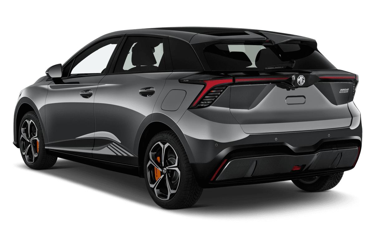 Schräge Heckansicht eines MG MG4, freigestellt