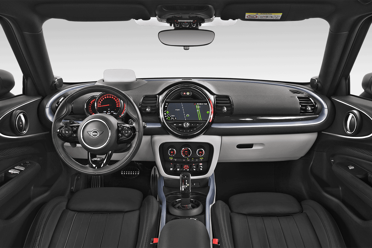 Armaturenbrett eines MINI Clubman John Cooper Works