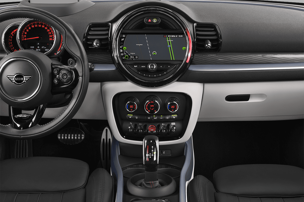 Mittelkonsole eines MINI Clubman John Cooper Works