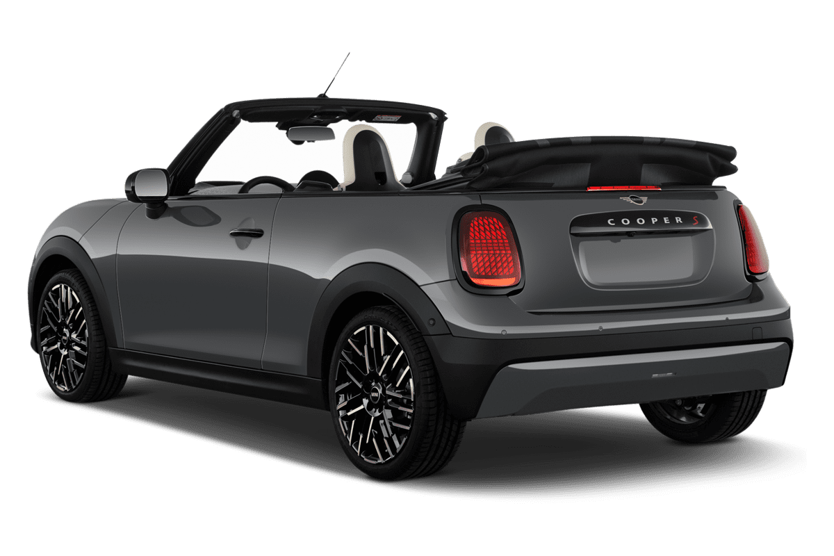 Schräge Heckansicht eines MINI Cooper Cabrio , freigestellt