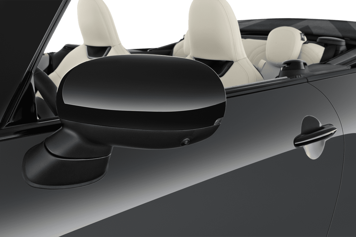 Rückspiegel eines MINI Cooper Cabrio 