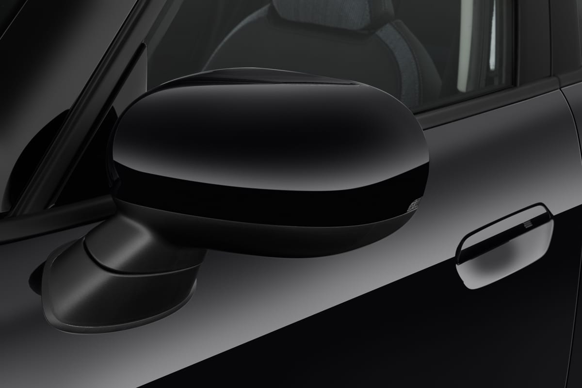 Rückspiegel eines MINI Countryman