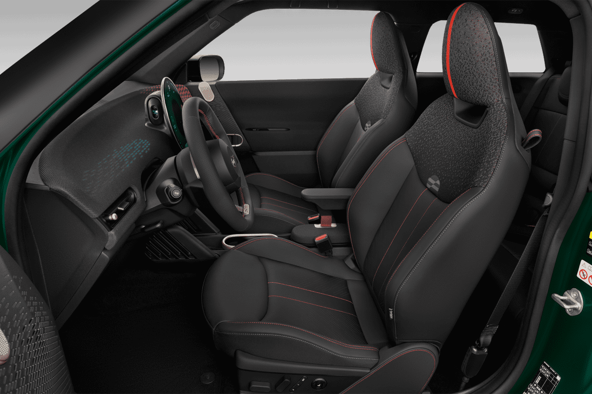 Vordersitze eines MINI Countryman Electric