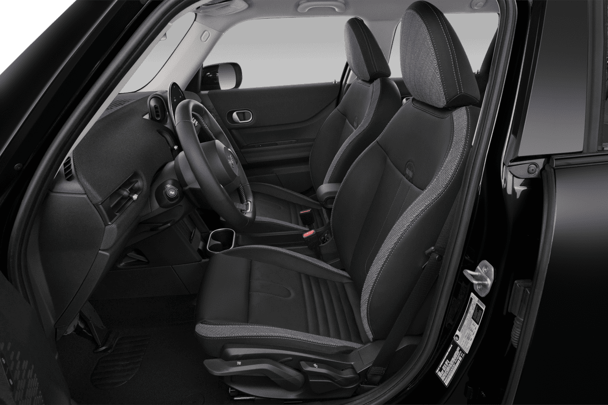 Vordersitze eines MINI Cooper 5-Türer 