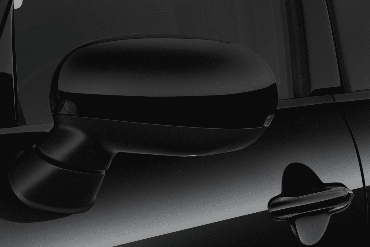 Rückspiegel eines MINI Cooper 5-Türer 