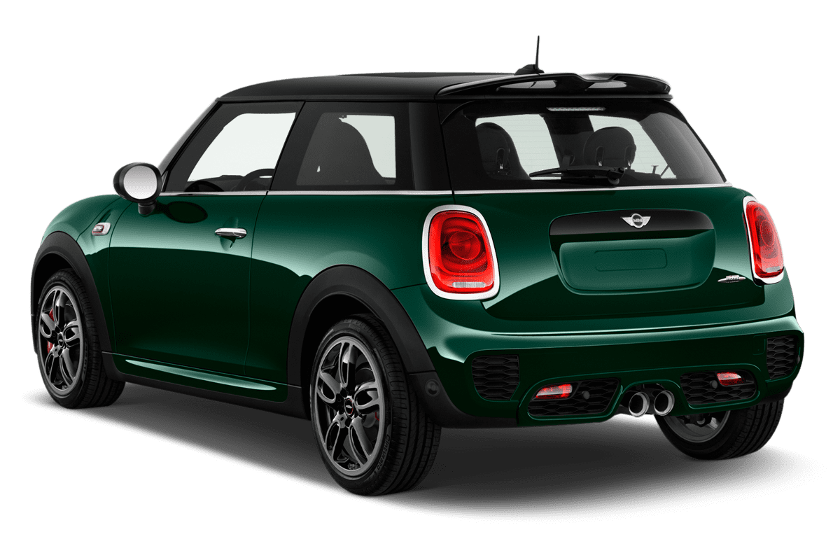 Schräge Heckansicht eines MINI 3-Türer John Cooper Works, freigestellt
