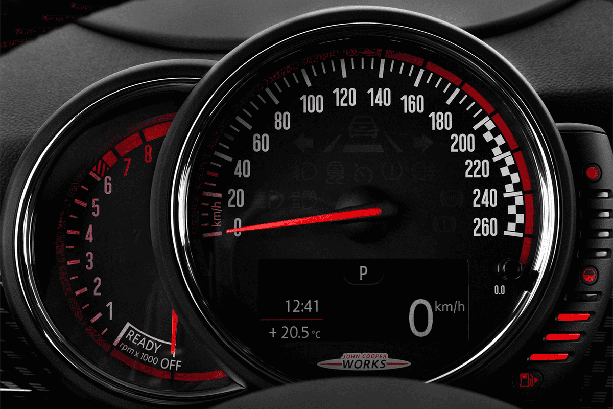 Kombiinstrument eines MINI 3-Türer John Cooper Works