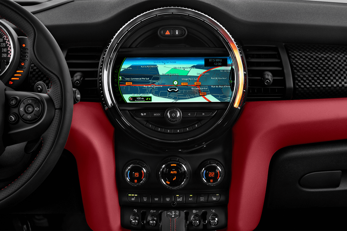 Mittelkonsole eines MINI 3-Türer John Cooper Works