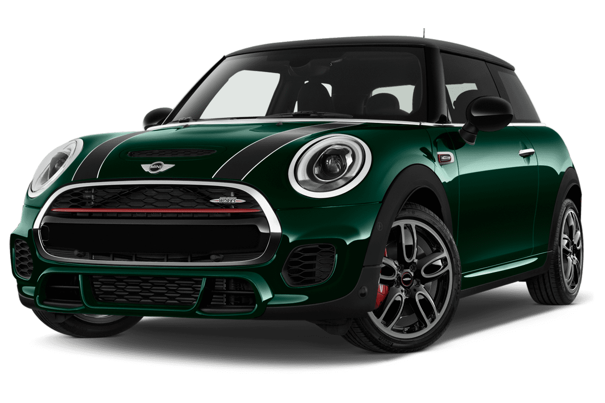 Tiefe, schräge Heckansicht eines MINI 3-Türer John Cooper Works, freigestellt