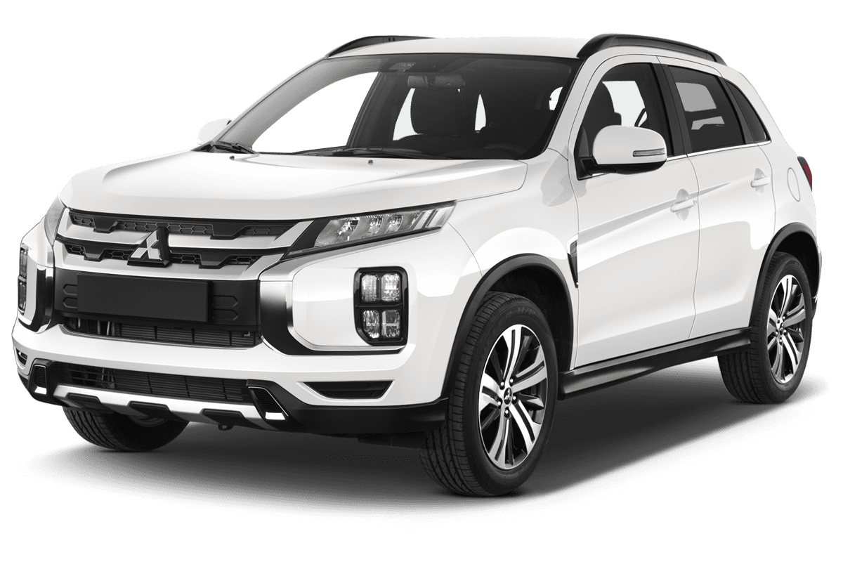 Schräge Frontansicht eines Mitsubishi ASX Plug-in-Hybrid, freigestellt