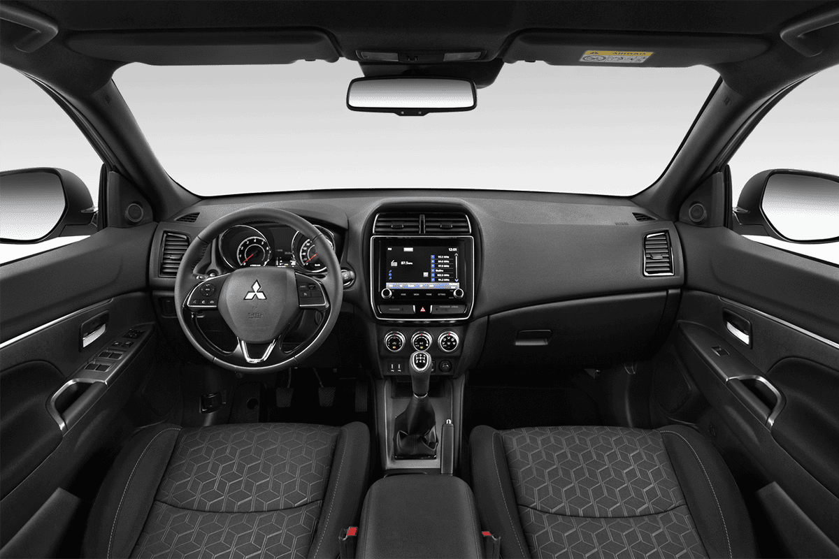 Armaturenbrett eines Mitsubishi ASX Plug-in-Hybrid