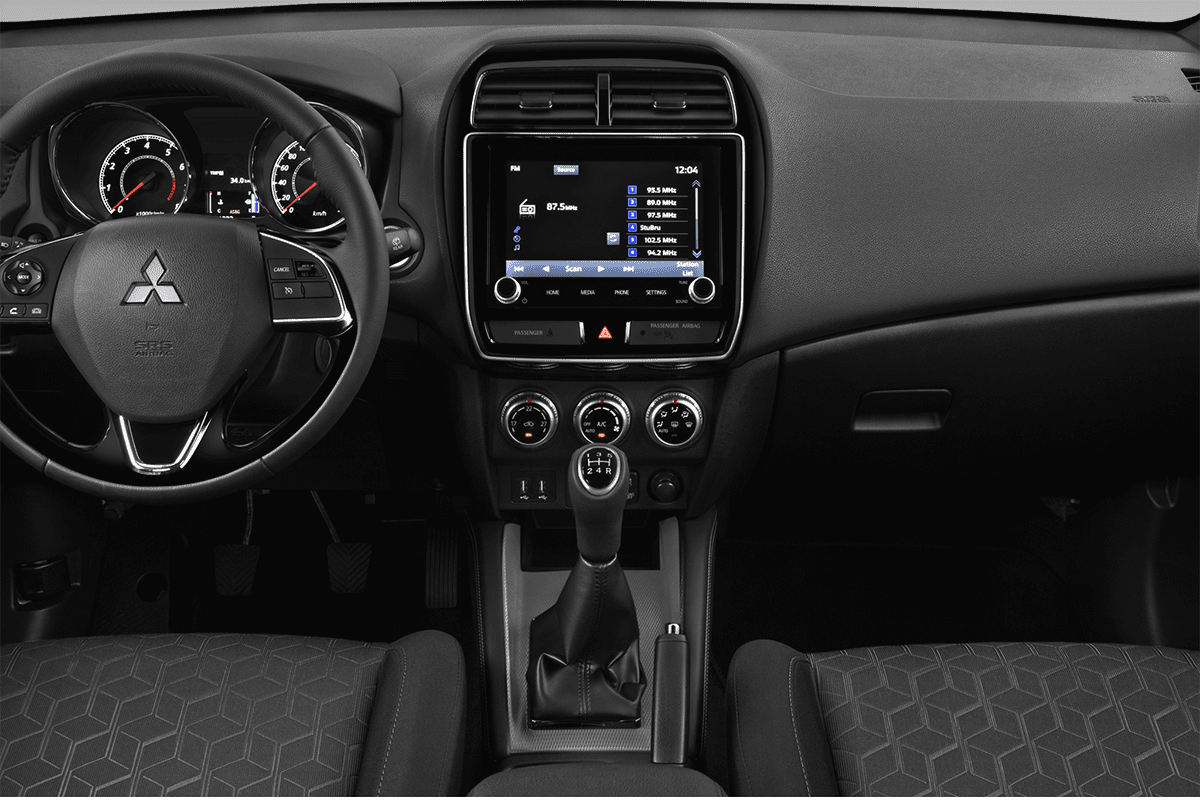 Mittelkonsole eines Mitsubishi ASX Plug-in-Hybrid