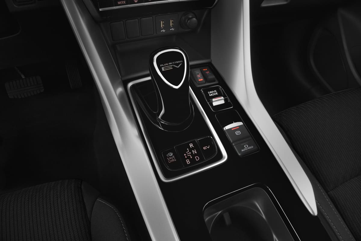 Schaltknüppel eines Mitsubishi Eclipse Cross Plug-in Hybrid