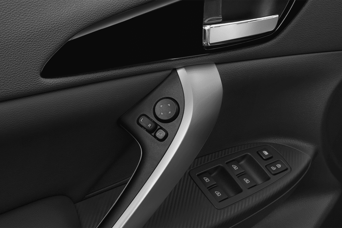 Türsteuerung eines Mitsubishi Eclipse Cross BEV (neues Modell)