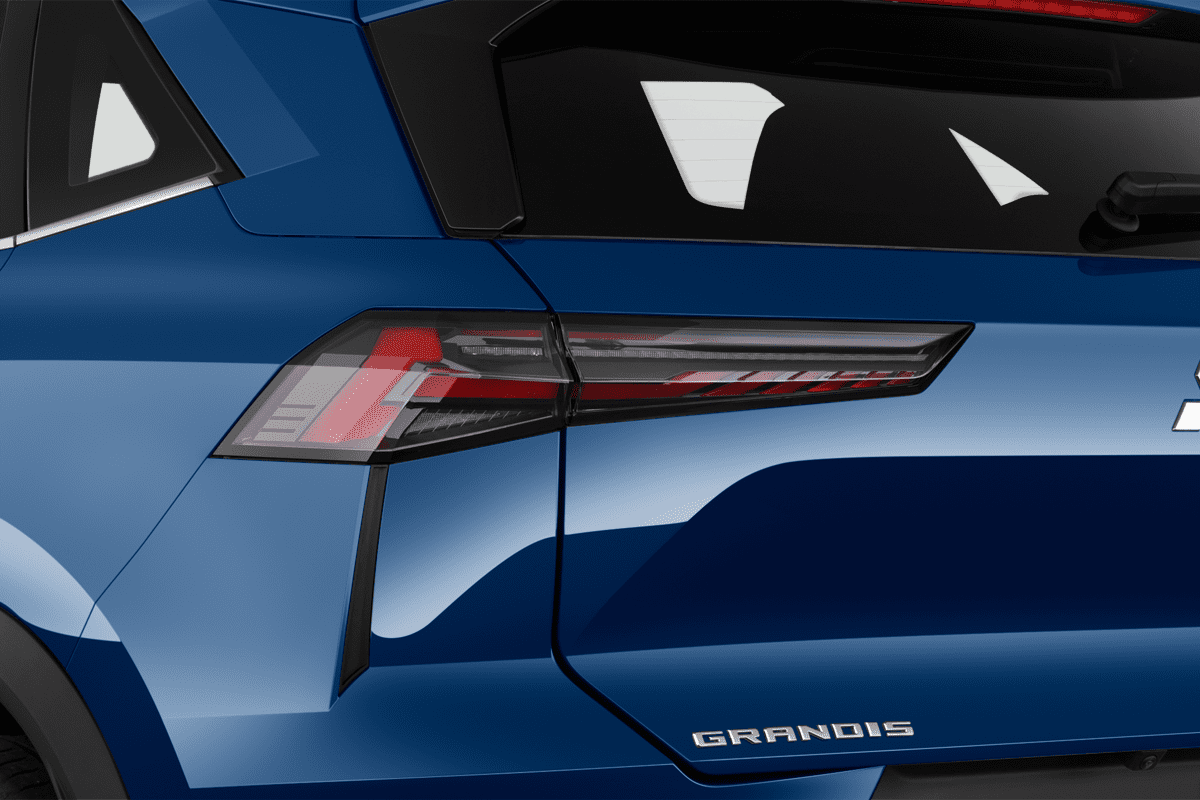 Heckleuchten eines Mitsubishi Grandis (KI-generiert)