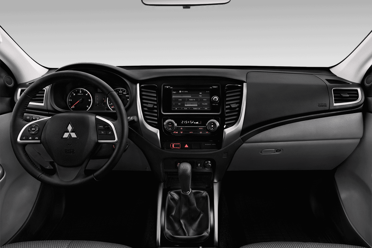 Armaturenbrett eines Mitsubishi L200