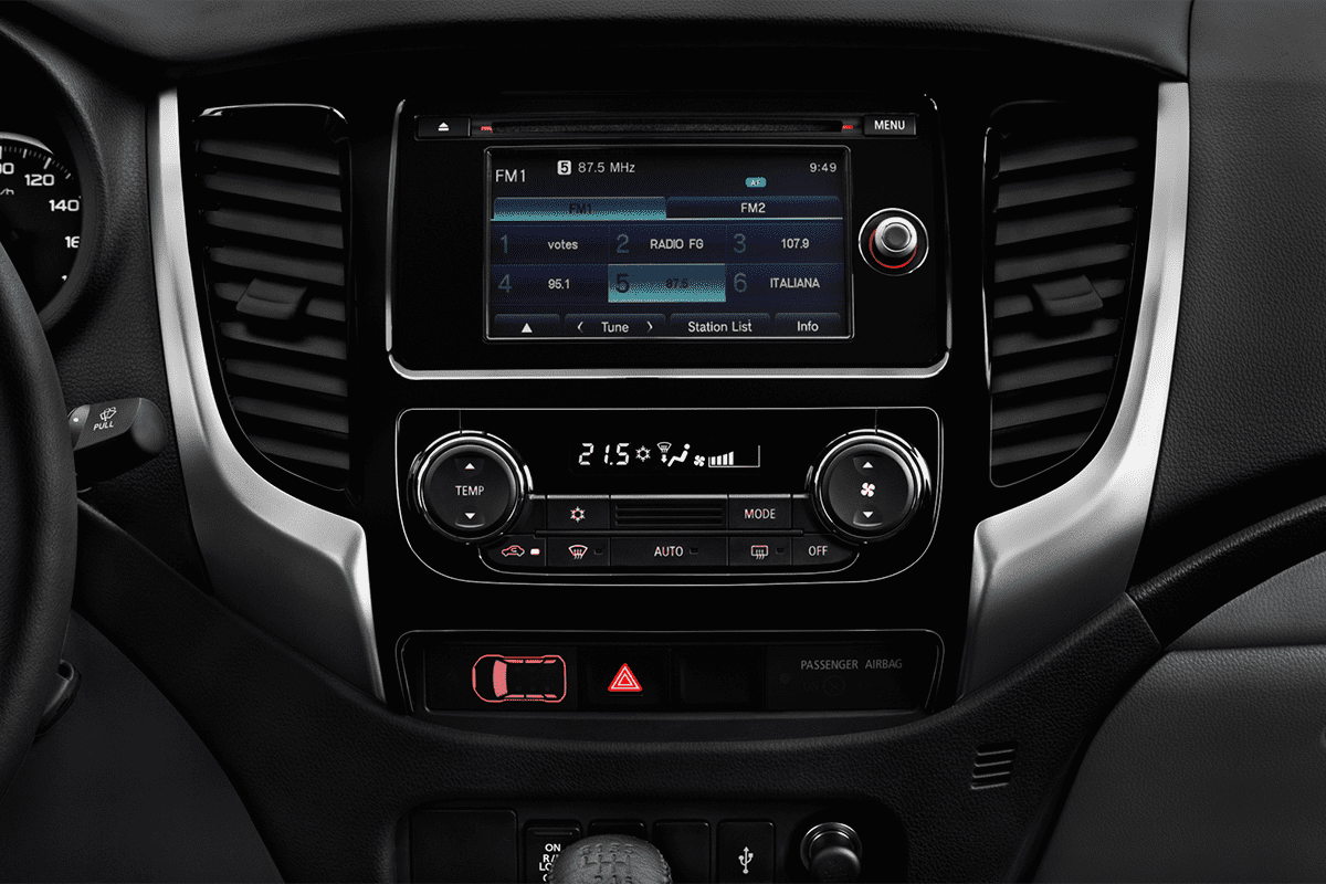 Mittelkonsole eines Mitsubishi L200