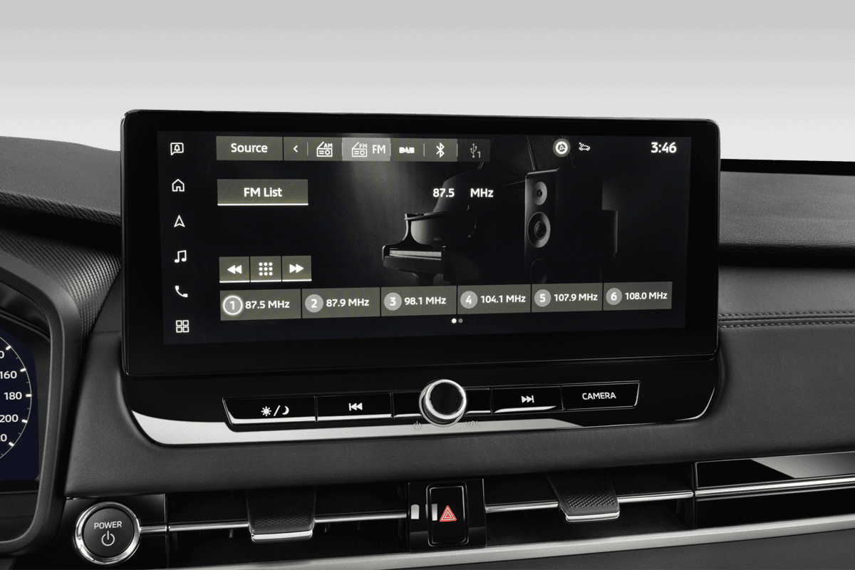 Audiosystem eines Mitsubishi Outlander Plug-in-Hybrid