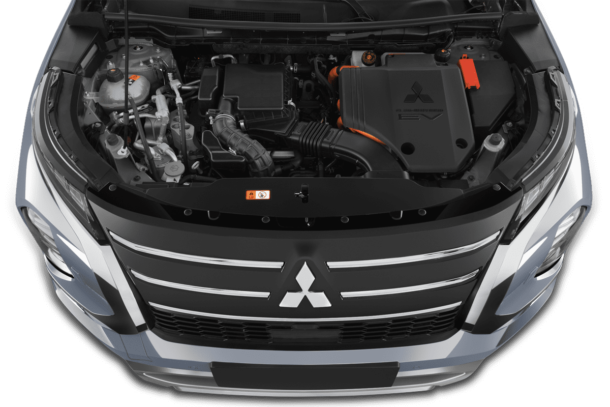 Motorraum eines Mitsubishi Outlander Plug-in-Hybrid