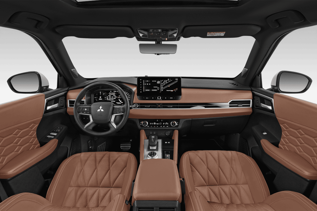 Armaturenbrett eines Mitsubishi Outlander Plug-in-Hybrid