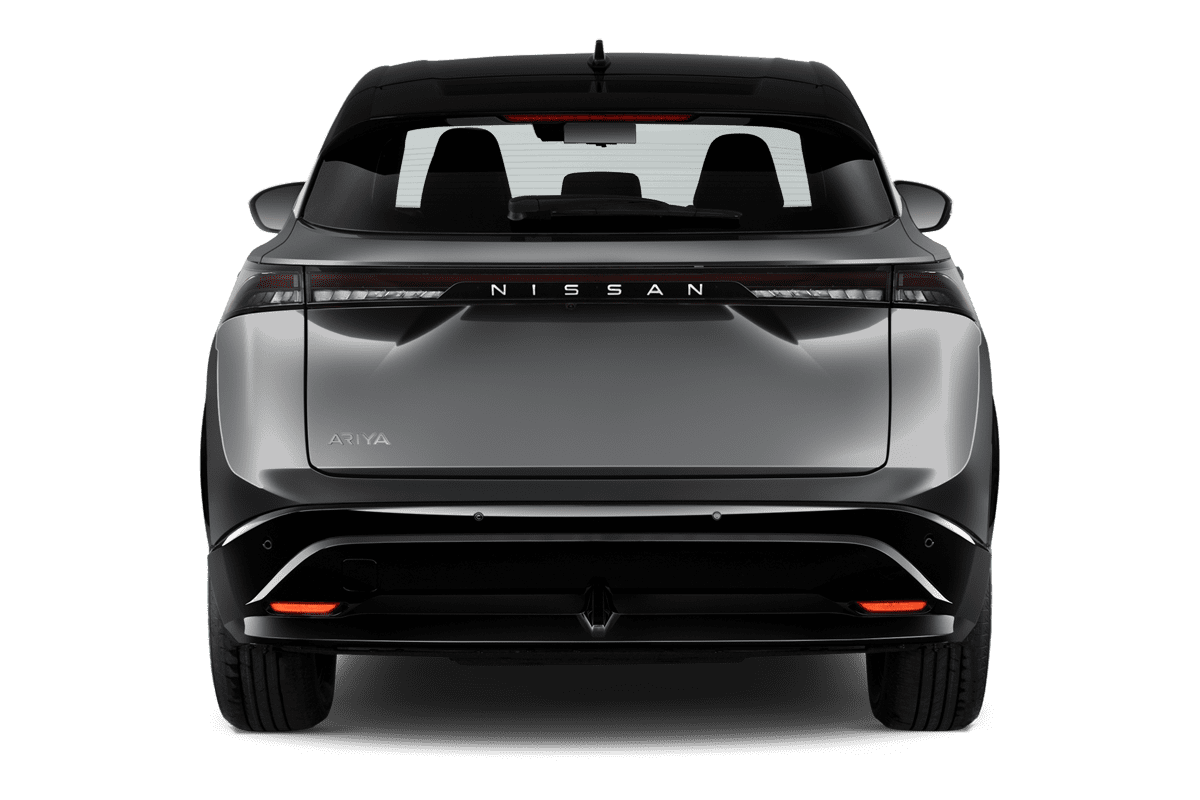 Heckansicht eines Nissan Ariya