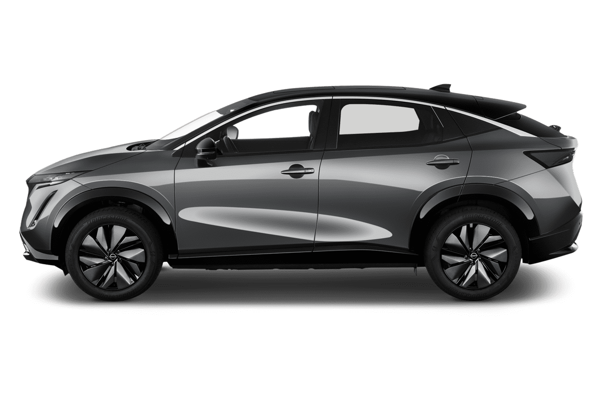 Seitenansicht eines Nissan Ariya