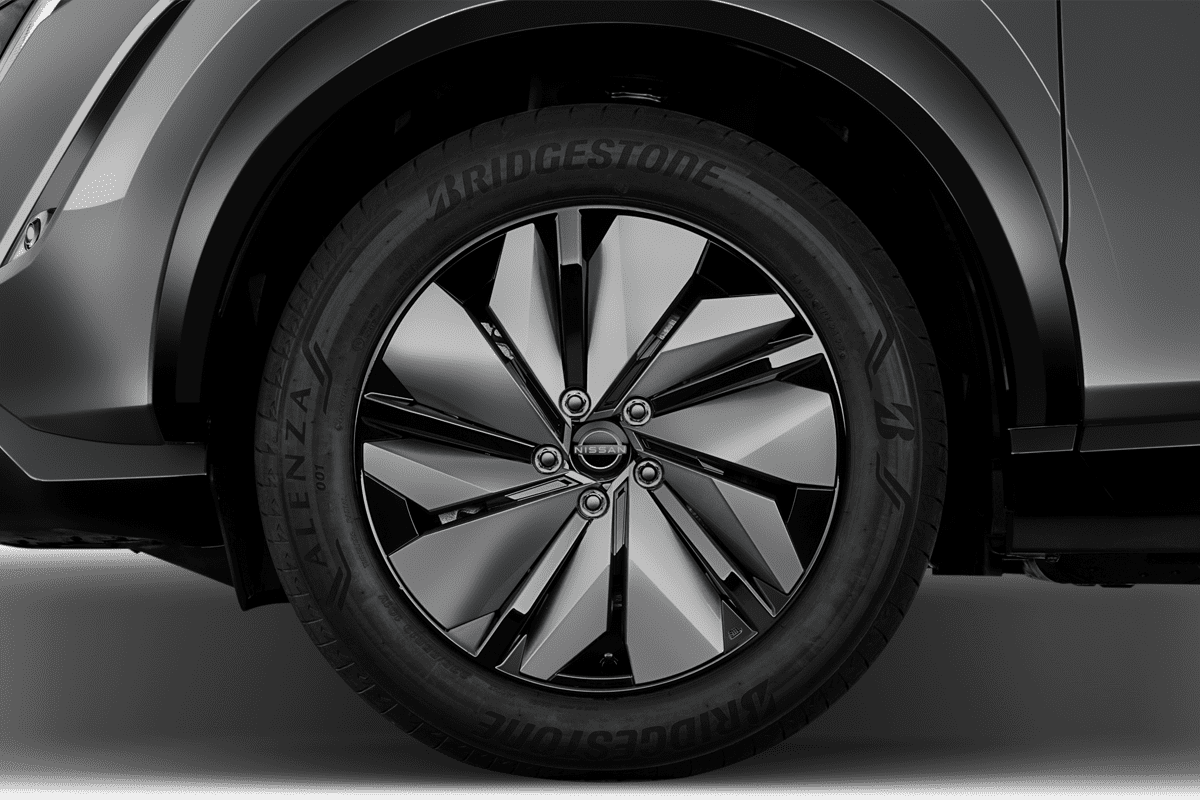 Radkappe oder Felge eines Nissan Ariya