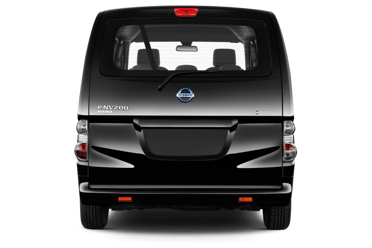 Heckansicht eines Nissan E-NV200 Evalia