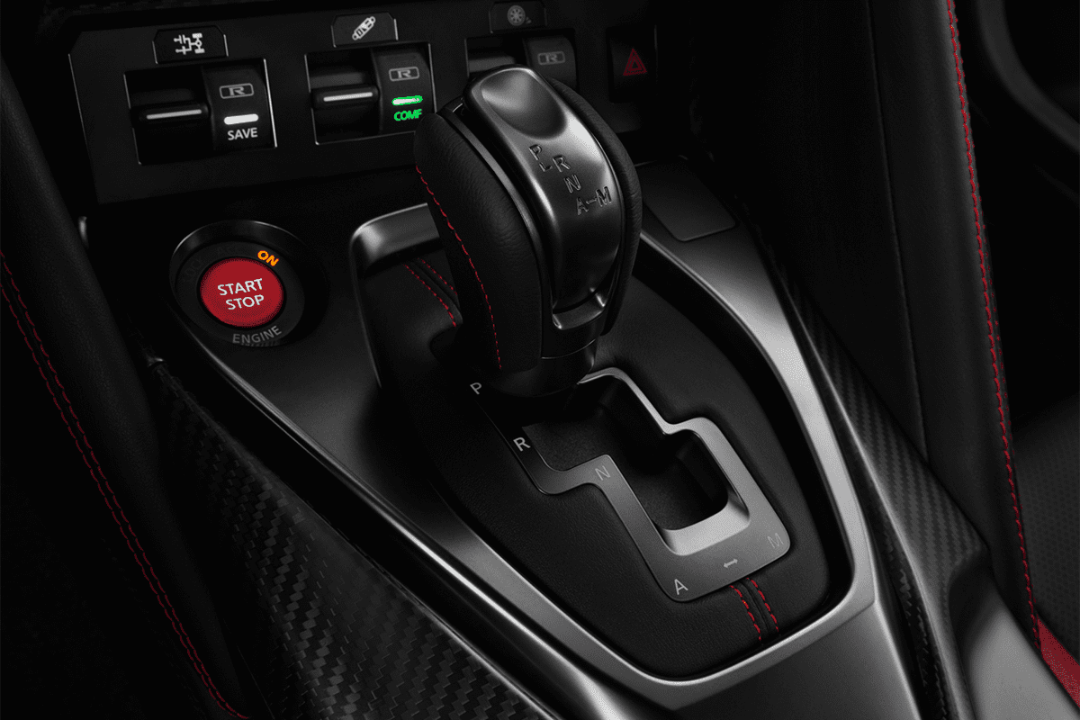 Schaltknüppel eines Nissan GT-R