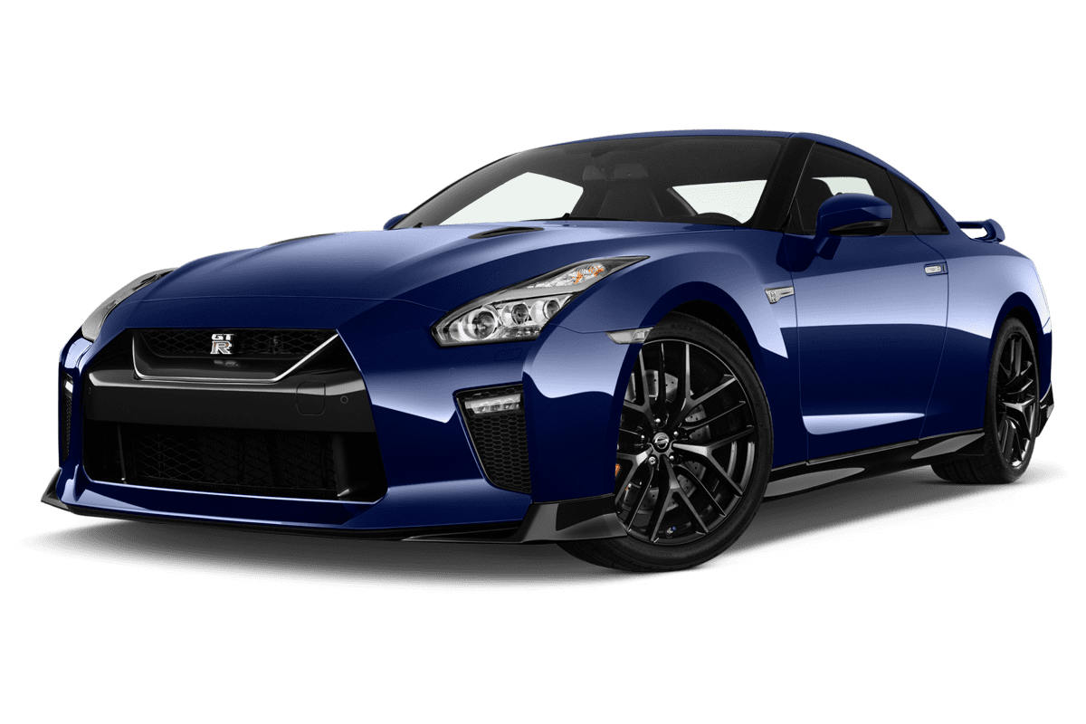 Tiefe, schräge Heckansicht eines Nissan GT-R, freigestellt