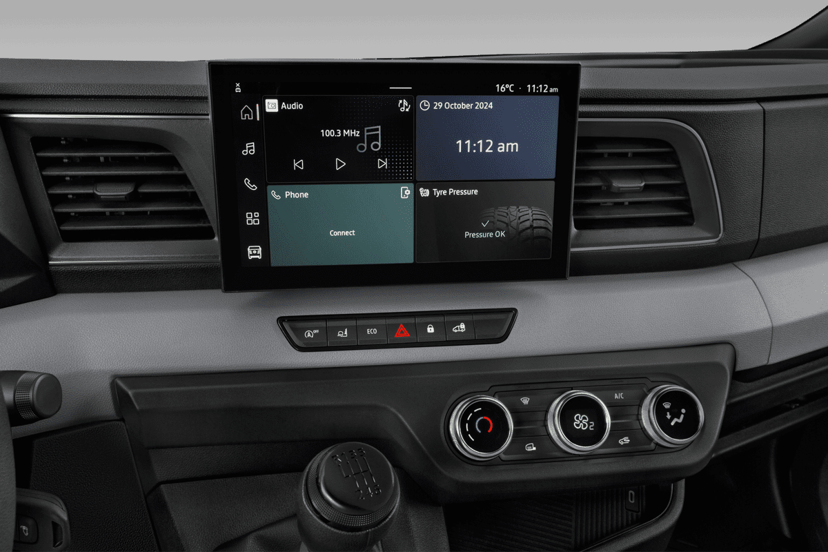 Mittelkonsole eines Nissan Interstar EV