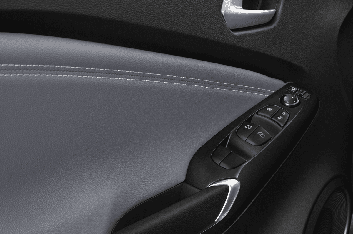 Türsteuerung eines Nissan Juke Hybrid 