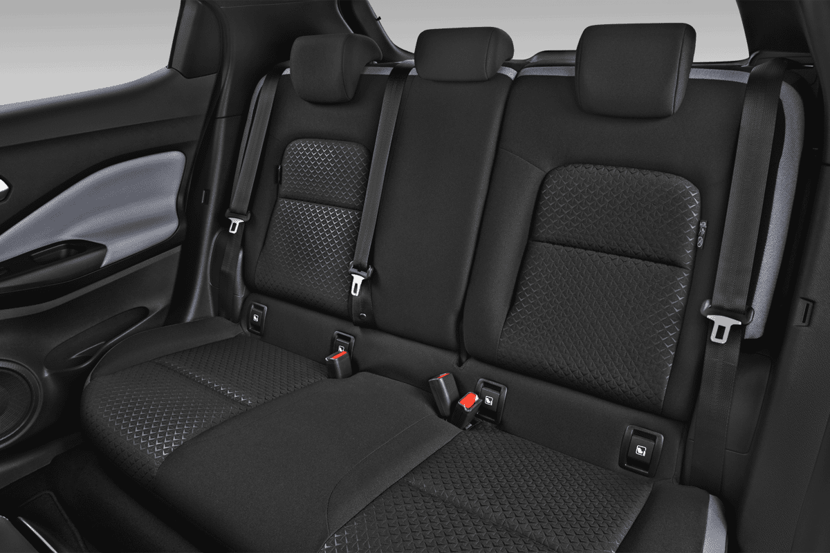 Rücksitzbank eines Nissan Juke Hybrid 